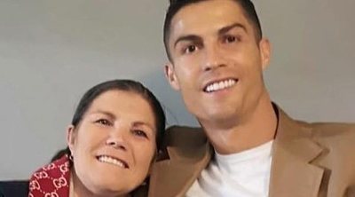 La madre de Cristiano Ronaldo da la cara por su hijo: "Ella no fue al hotel para jugar a las cartas"