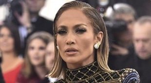 Jennifer Lopez y su nueva afición por exigencias del guion: ahora hace pole dance