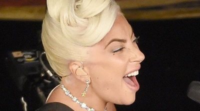 Lady Gaga, emocionada tras su primer Oscar: "Esto va sobre no rendirse nunca"