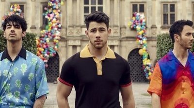 Así suena 'Sucker', lo nuevo de los Jonas Brothers y acompañados de sus respectivas mujeres