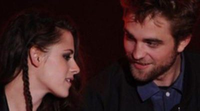 Kristen Stewart lleva "varios días sin ducharse" tras descubrirse su infidelidad a Robert Pattinson