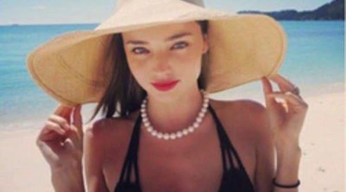 Miranda Kerr ignora la publicación de sus fotos desnuda de vacaciones en Australia