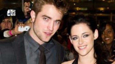 El director de 'Crepúsculo' pide a los fans que dejen en paz a Robert Pattinson y a Kristen Stewart
