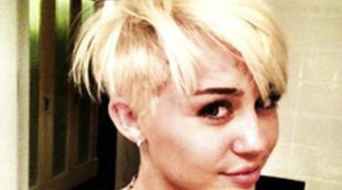 Miley Cyrus luce nuevo corte de pelo: rubio platino y rapado