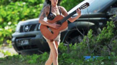 Un mensaje de Amy Winehouse sería la causa de que Blake Fielder-Civil se debata entre la vida y la muerte