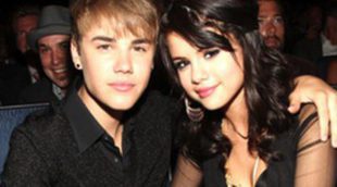 Justin Bieber y Selena Gomez se divierten en el concierto de Phish