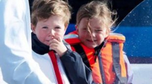 Federico de Dinamarca lleva a navegar a sus hijos Christian e Isabel sin la Princesa Mary