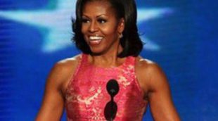 Michelle Obama elogia a Barack Obama en un emotivo discurso en la apertura de la convención demócrata