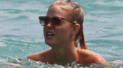 Erin Heatherton disfruta sin Leonardo DiCaprio de las playas de Miami