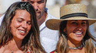 María Pombo disfruta de Ibiza con Laura Matamoros a las puertas de pasar por el altar