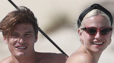 Pixie Lott y Oliver Cheshire disfrutan de unas vacaciones románticas en Formentera