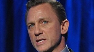 Daniel Craig comienza su recuperación tras ser operado del tobillo por una caída en el rodaje de 'Bond 25'