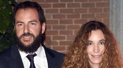 Borja Thyssen y Blanca Cuesta se olvidan de sus problemas judiciales en una inauguración