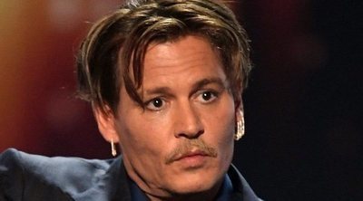 Pintan la estrella de Johnny Depp en el Paseo de la Fama de Hollywood