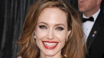 Angelina Jolie se casó con Brad Pitt bajo presión