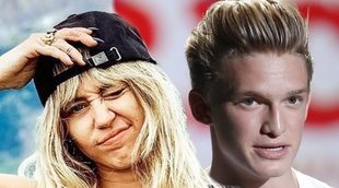 Miley Cyrus confirma su nuevo romance con Cody Simpson