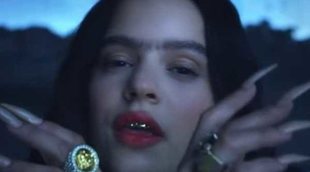 Rosalía se transforma en Frida Kahlo en el videoclip de su nuevo tema 'A Palé'