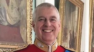 El Príncipe Andrés recibe un apoyo inesperado mientras festeja en Buckinham Palace