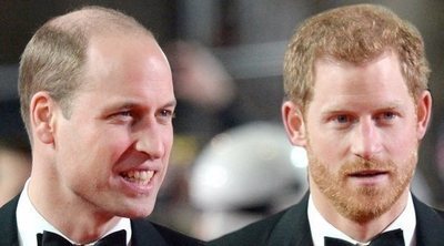 El Príncipe Guillermo y el Príncipe Harry se unen para desmentir las acusaciones de bullying contra los Duques de Sussex