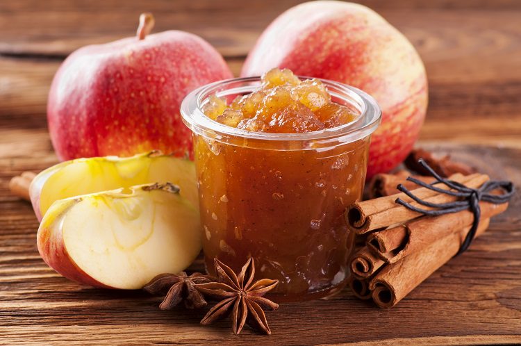 La manzana es una de las frutas más populares a la hora de preparar tanto dulces como ingredientes para pasteles