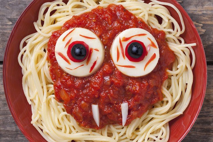 Spaghetti siniestros para Halloween