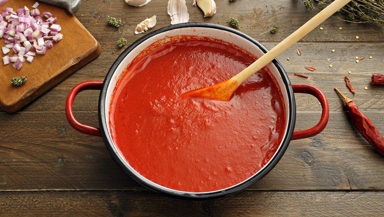 Puedes hacer tú en casa la salsa de tomate de manera artesanal