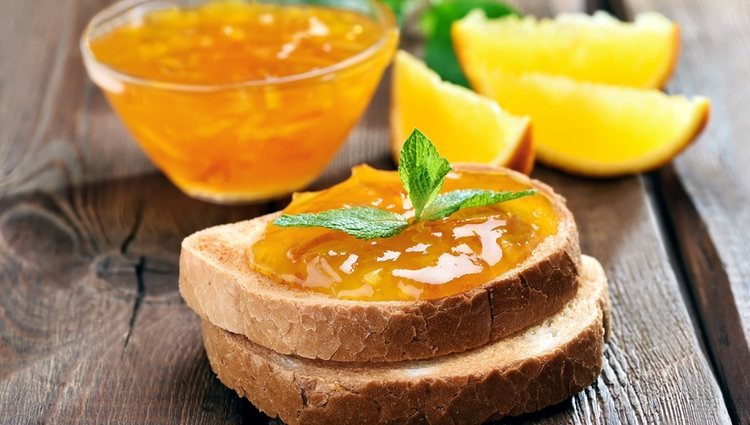 La mermelada de naranja casera es mucho más sana que la mermelada industrial