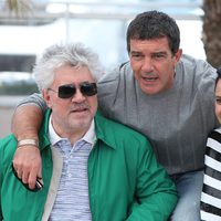 Antonio Banderas, Pedro Almodóvar y Elena Anaya en Cannes