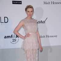 Kirsten Dunst en la gala amFAR en Cannes