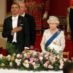 La Duquesa de Cornualles, el Presidente Obama, el Príncipe Felipe e Isabel II
