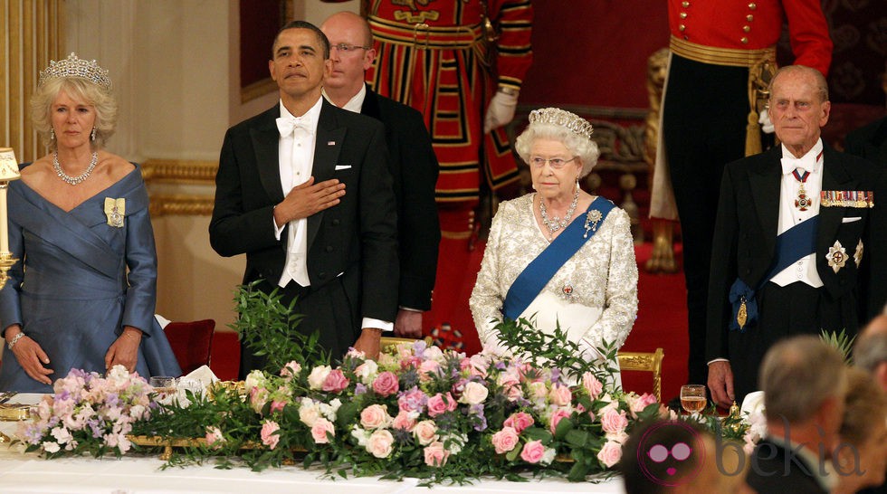 La Duquesa de Cornualles, el Presidente Obama, el Príncipe Felipe e Isabel II