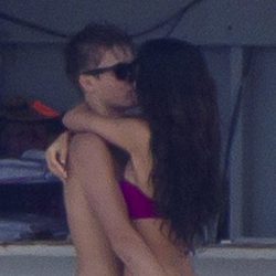 Justin Bieber y Selena Gomez viven su amor en Hawai