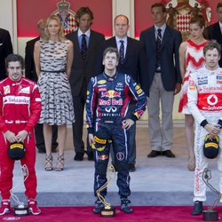 Fernando Alonso, Sebastian Vettel, Jenson Button y los Grimaldi en el Gran Premio de F-1 de Mónaco