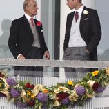 El Príncipe Felipe y el Príncipe Guillermo en el Derby de Epsom