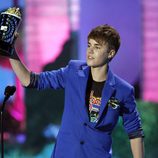 Justin Bieber recoge un premio en los MTV Movie Awards 2011
