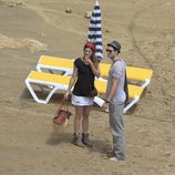 Olivia Molina y Sergio Mur a su llegada a la playa