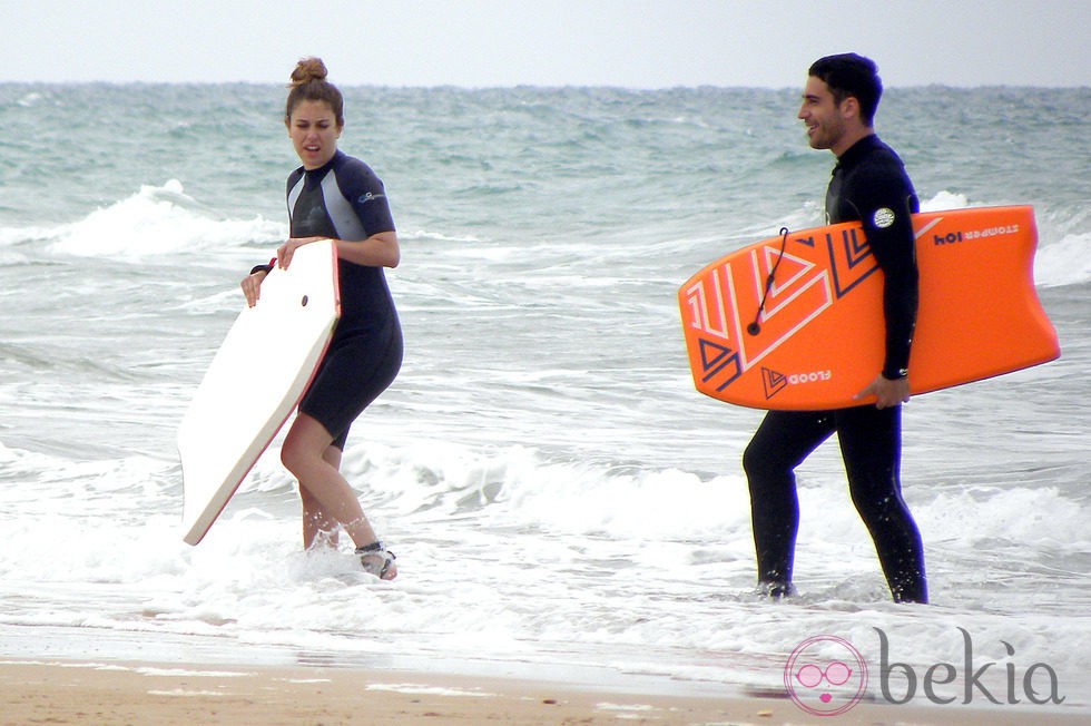Miguel Ángel Silvestre y Blanca Suárez tras surfear