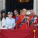 Los Duques de Cambridge, Isabel II y los Príncipes Felipe y Carlos en Buckingham Palace