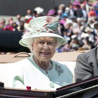 Isabel II y el Duque de Edimburgo en Ascot