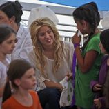 Shakira en una escuela de Jerusalén