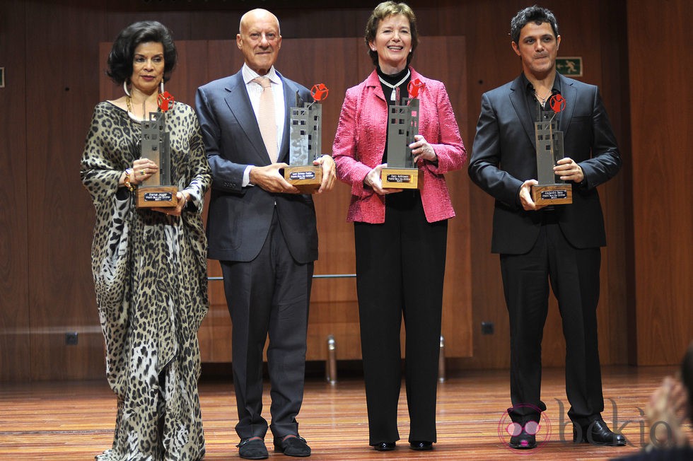 Los galardonados en los Premios 'Save the Children' 2011