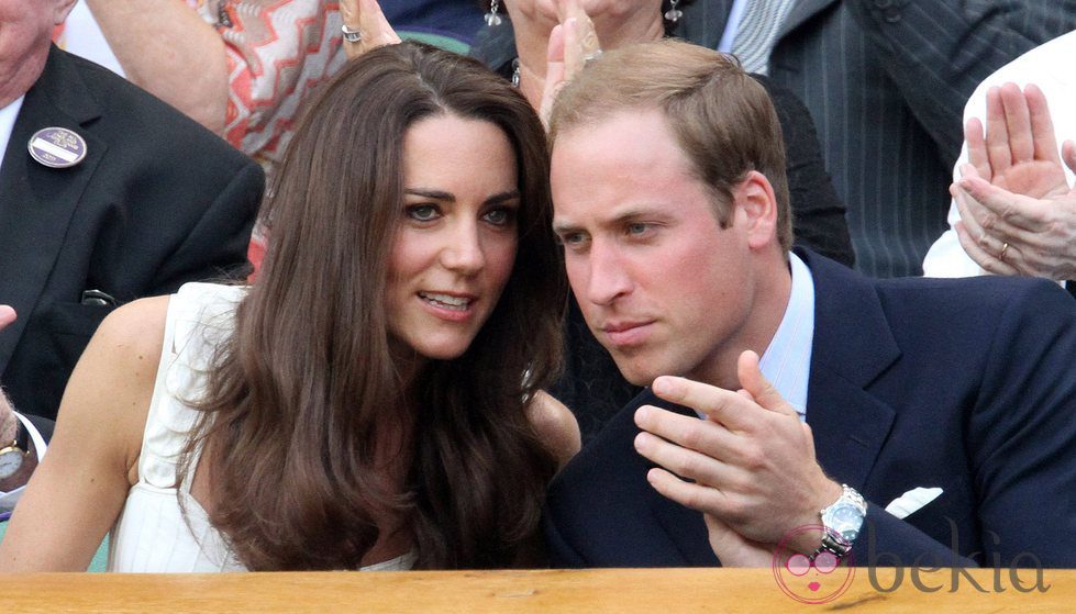 Guillermo y Catalina de Cambridge charlan en Wimbledon