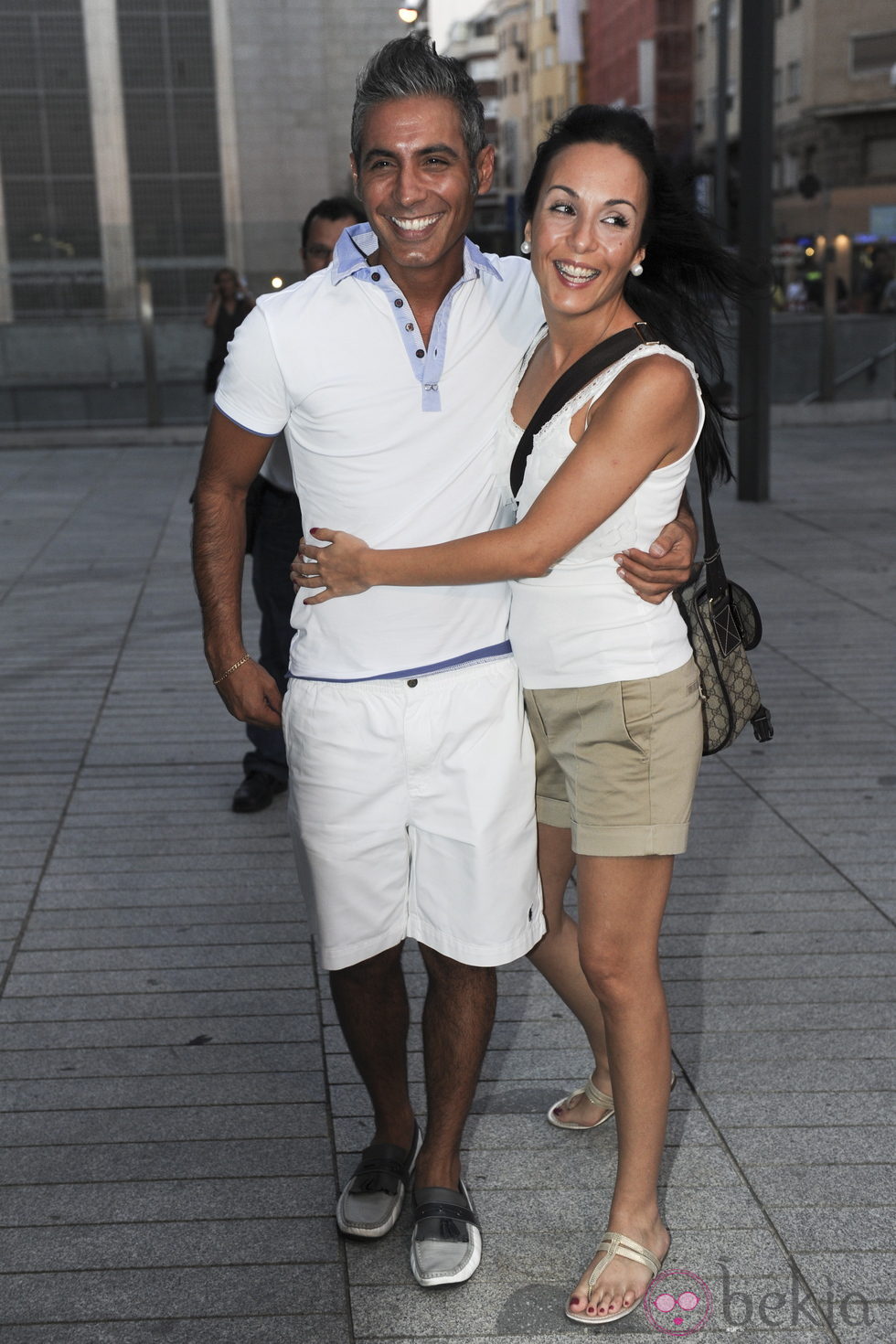 Pitingo junto a su mujer, Verónica,  en el concierto de Ricky Martin en Madrid