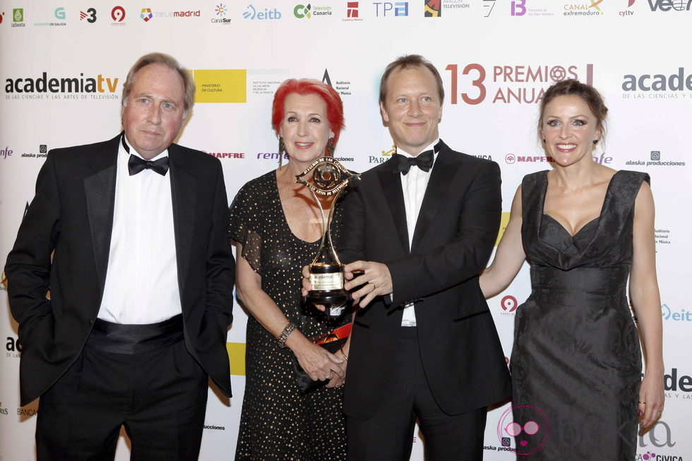 Rosa María Calaf y Paul Kenyon en los Premios de la ATV