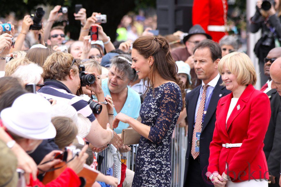La Duquesa Catalina se da un baño de multitudes en Canadá