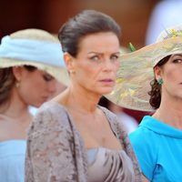 Estefanía y Carolina de Mónaco en la boda civil de Alberto II y Charlene Wittstock