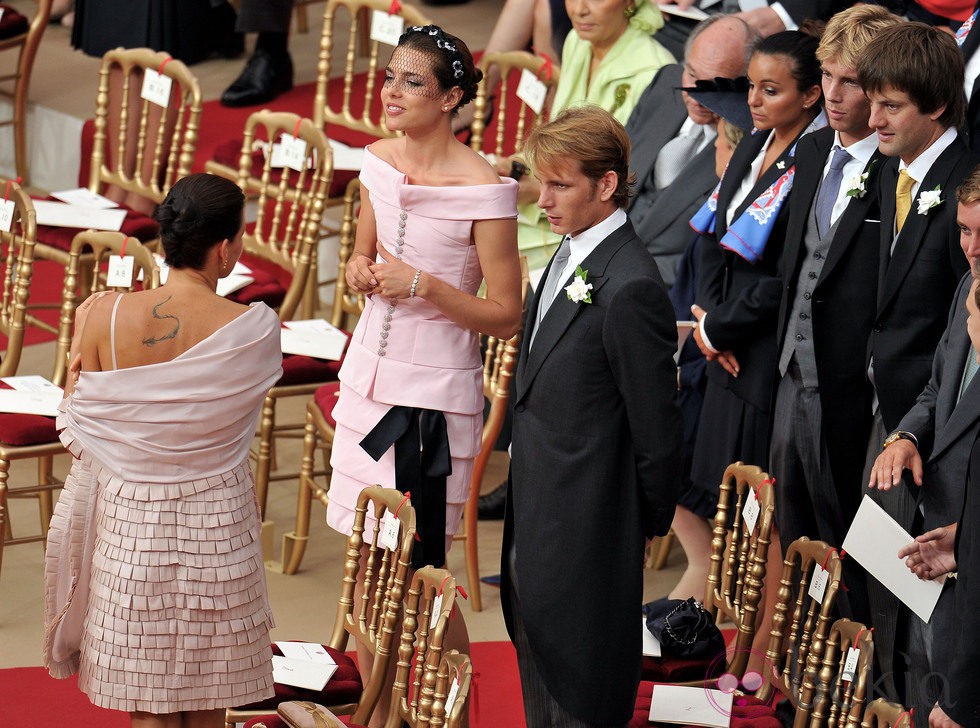 Carlota y Andrea Casiraghi y Estefanía de Mónaco en la boda de Alberto y Charlene