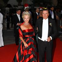 El Príncipe Carlos de Borbón-Dos Siclias con su mujer, la Princesa Camilla, en la cena de gala