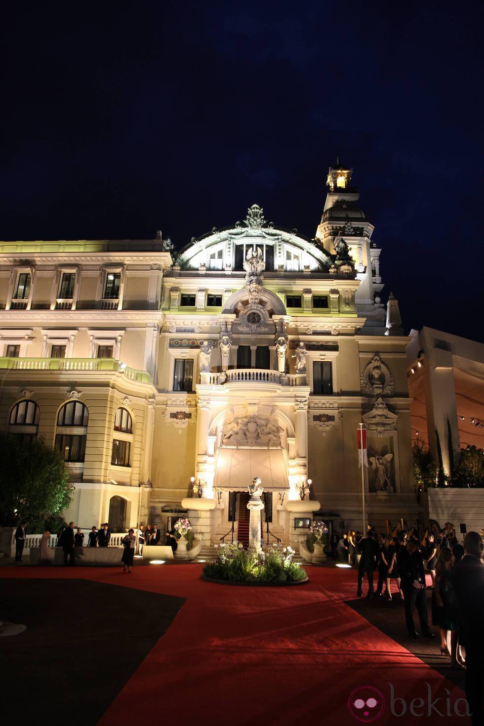 Ambiente en la Opera Garnier de Monte Carlo durante la cena de gala