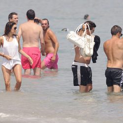 Eva Longoria y sus bolsos llegan a la playa